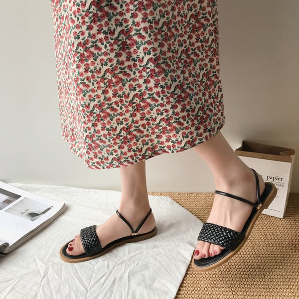 Alkalmi női szandál lapos talppal és öko bőrrel