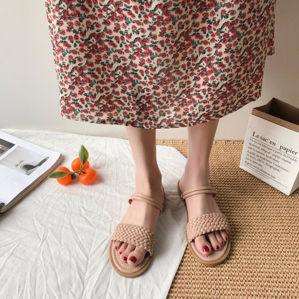 Alkalmi női szandál lapos talppal és öko bőrrel