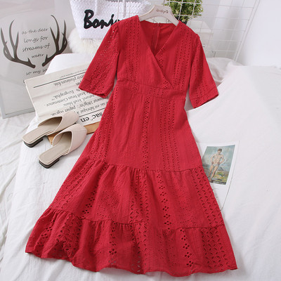 Uut mudelit spits kaelusega ja 3/4 varrukatega naiste kleit