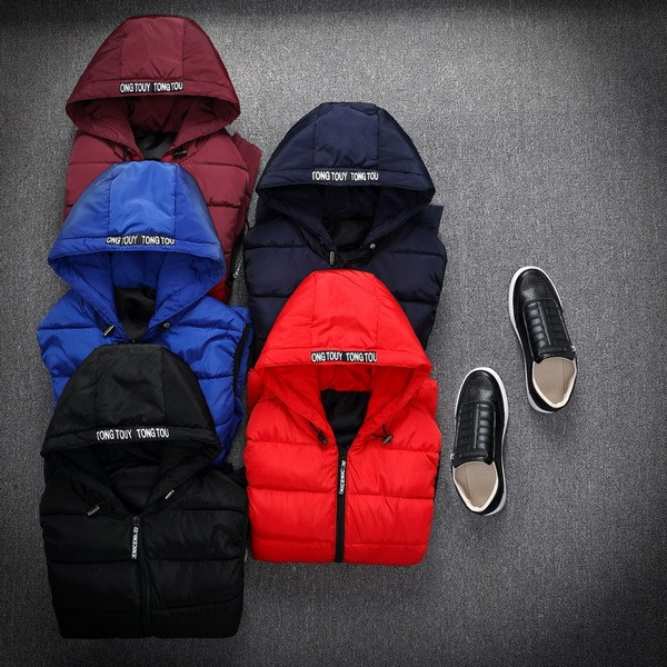 Ανδρικό μοντέρνο γιλέκο με κουκούλα, φερμουάρ και τσέπες