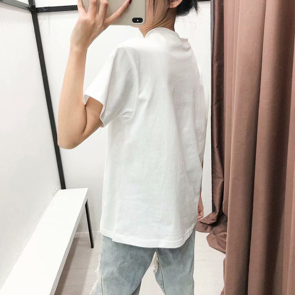 Modern széles női póló színes nyomattal