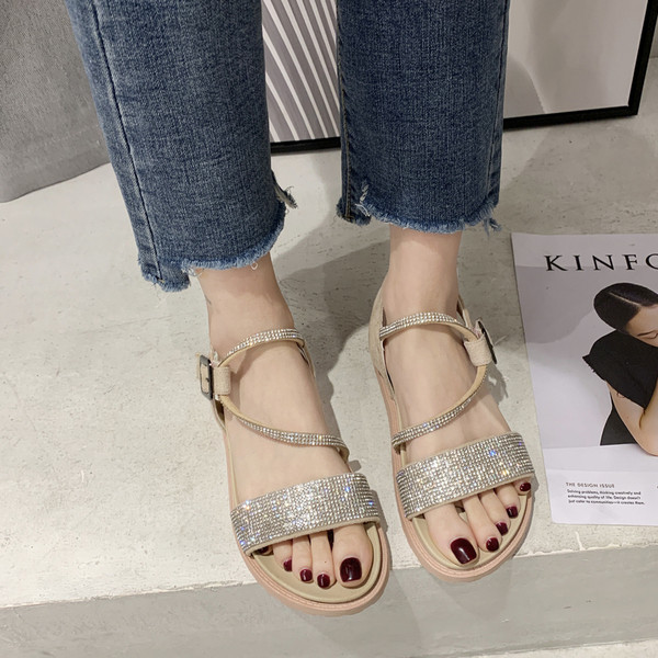 Ежедневни дамски сандали с камъни и катарама