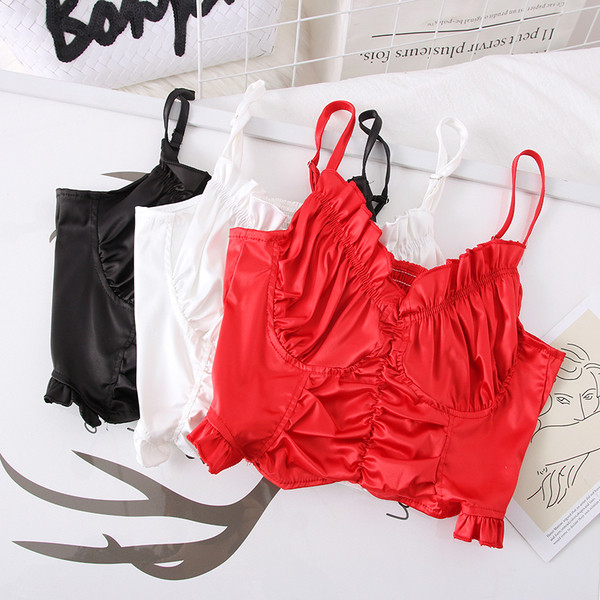 Moderna kratka ženska majica bez rukava na tanke naramenice