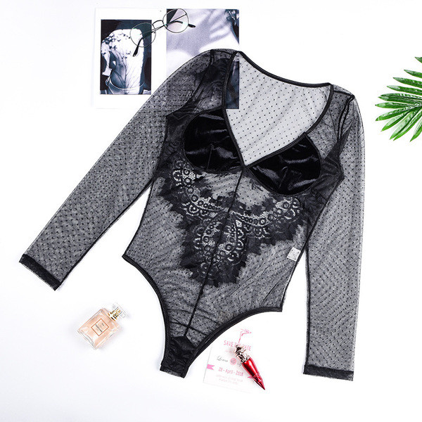 Moderan ženski bodi dugih rukava, dubokog dekoltea i čipke