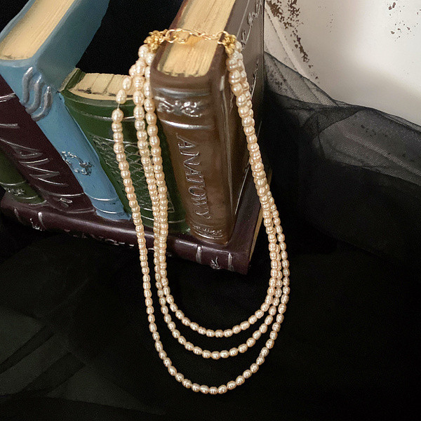 Γυναικείο κολιέ πολλαπλών σειρών με πέρλες