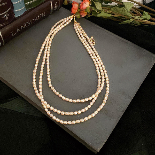 Γυναικείο κολιέ πολλαπλών σειρών με πέρλες