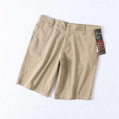 Pantaloni scurți moderni pentru bărbați cu buzunare