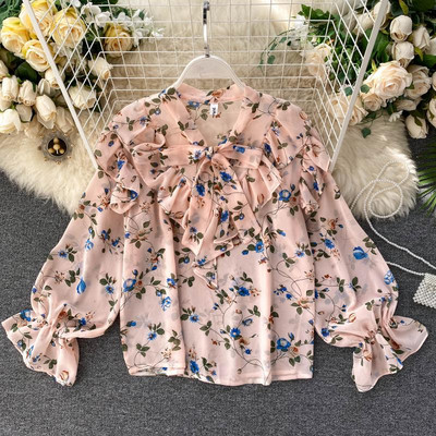 Modern női ing szalaggal és virágmintával