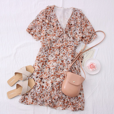 Rochie de dama de sifon model decupata cu model floral si decolteu spitz