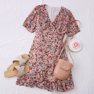 Rochie de dama de sifon model decupata cu model floral si decolteu spitz