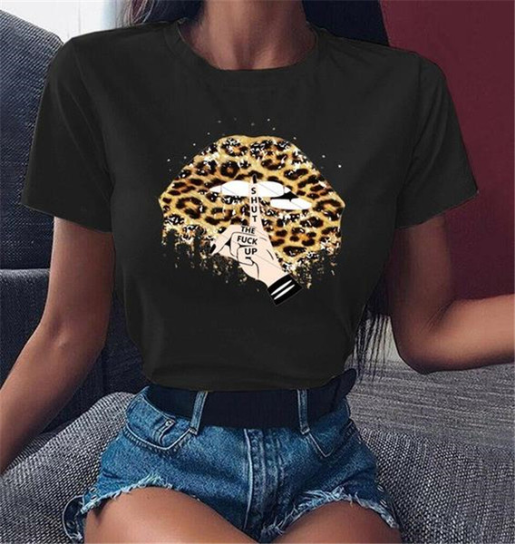 Ženska majica s aplikacijom, kratkih rukava i ovalnog izreza