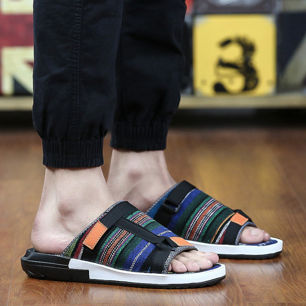 Alkalmi férfi papucs lapos talppal