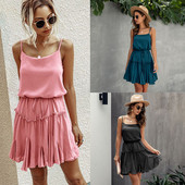 Ежедневна дамска рокля с тънки презрамки и колан на талията