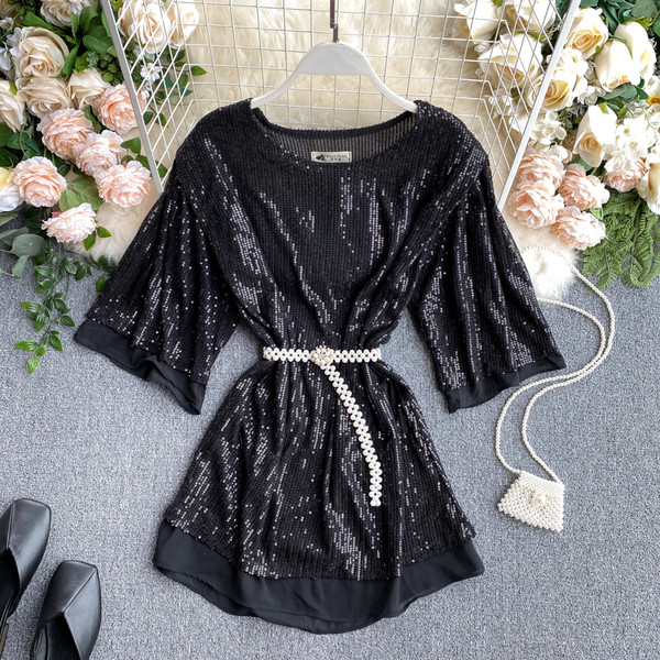 Дамска стилна рокля с пайети и колан на талията