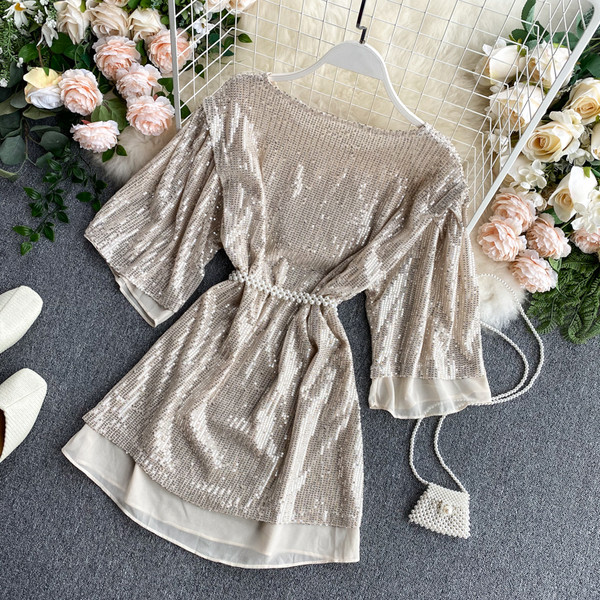 Дамска стилна рокля с пайети и колан на талията