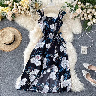 Rochie de dama cu model floral si decolteu patrat