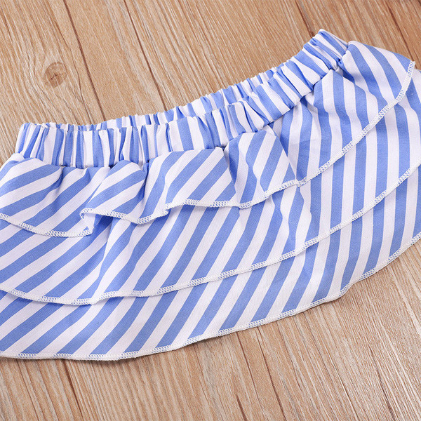 Moodne lastekomplekt kaheosalisest topist + kõrge vöökohaga lühikesed püksid