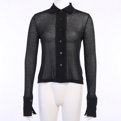 Moderna ženska košulja s klasičnim ovratnikom, gumbima i dugim rukavima