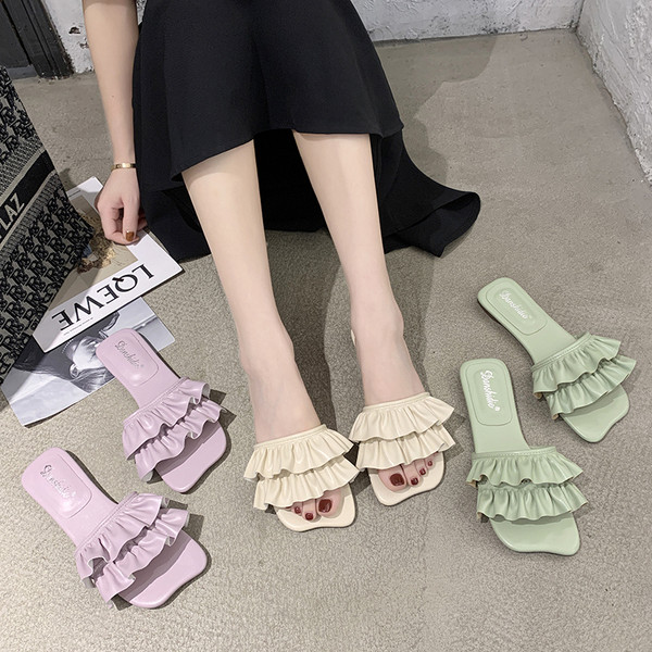 Παντόφλες μοντέρνες γυναίκες από δέρμα eco - επίπεδη σόλα