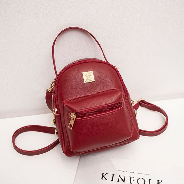 Napi női hátizsák cipzárral és két fogantyúval