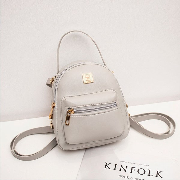 Napi női hátizsák cipzárral és két fogantyúval