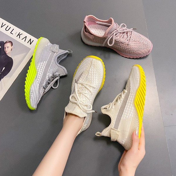 Női hétköznapi tavaszi tornacipő fűzővel és lapos talppal