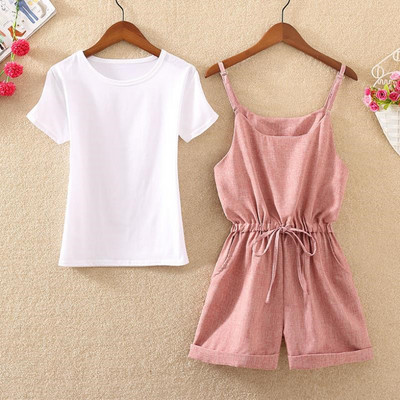 Μοντέρνο γυναικείο σετ από δύο μέρη T-shirt + φόρμα