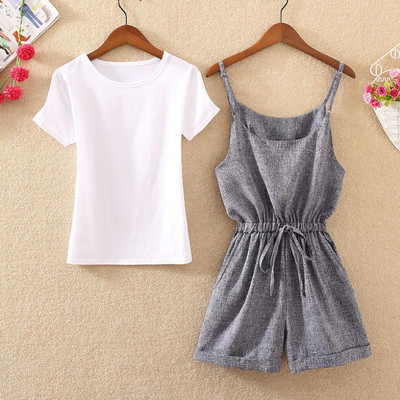 Μοντέρνο γυναικείο σετ από δύο μέρη T-shirt + φόρμα