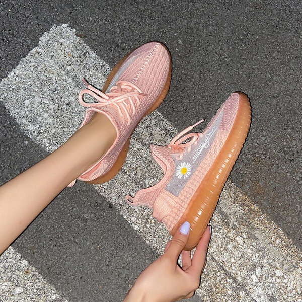 Casual γυναικεία αθλητικά παπούτσια με κορδόνια και κεντήματα