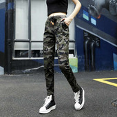 Pantaloni sport de camuflaj de dama cu talie inalta si buzunare