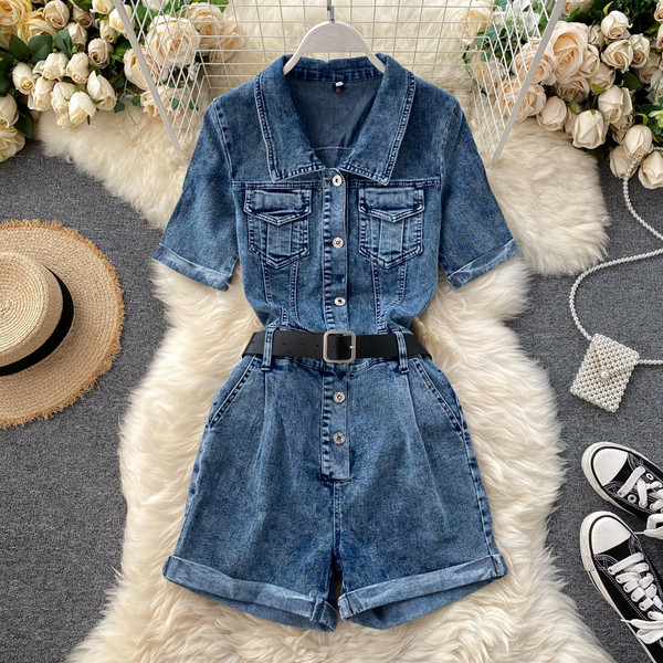 Дамски къс гащеризон от деним с къс ръкав и колан