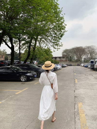 Rochie casual de dama cu nasturi si decolteu spitz