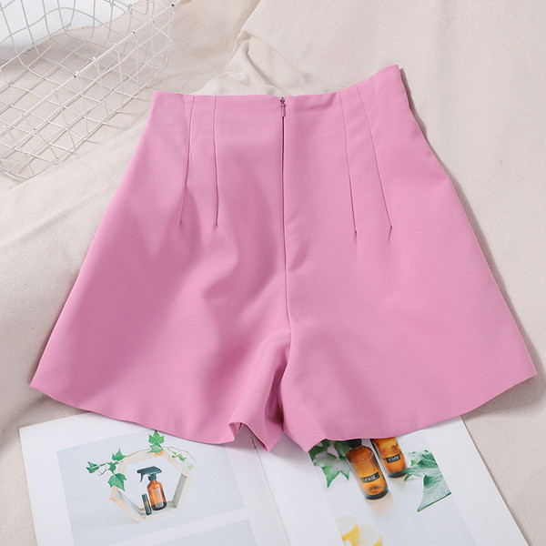 Női rövidnadrág cipzárral, magas derékkal