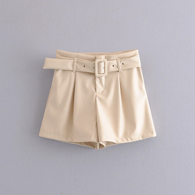 Pantaloni scurți din piele de damă cu talie înaltă și curea