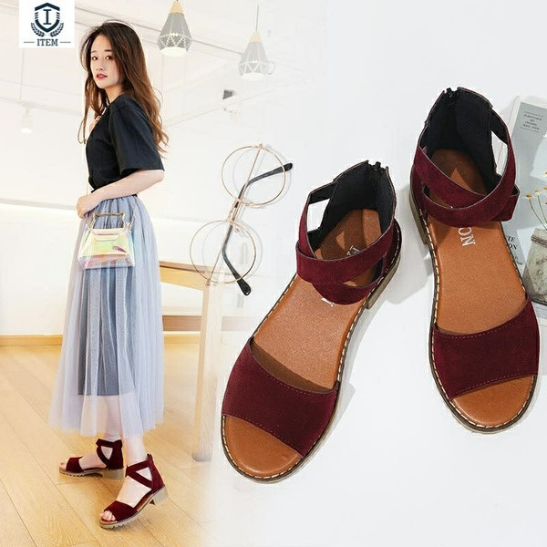 Modern női szandál 3,5 cm-es sarokkal, öko velúrból