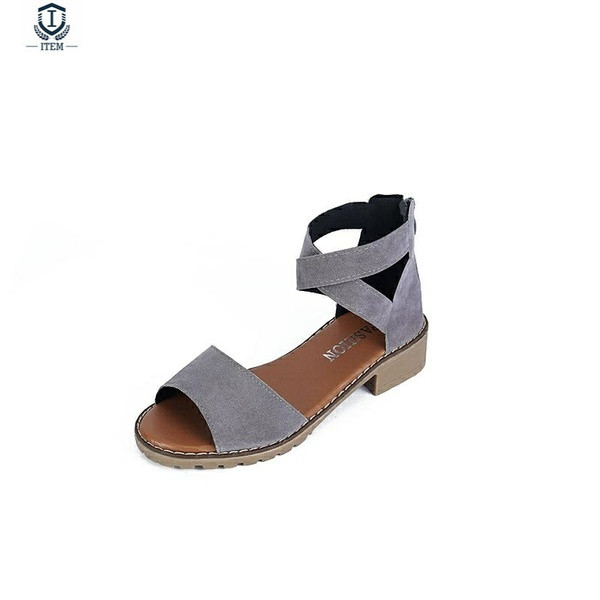 Modern női szandál 3,5 cm-es sarokkal, öko velúrból