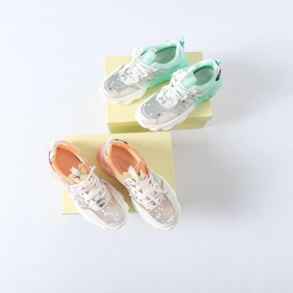 Νέο μοντέλο γυναικεία αθλητικά παπούτσια με τραχιά σόλα από οικολογικό δέρμα