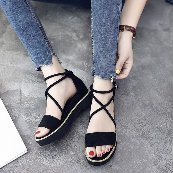 Νέο μοντέλο γυναικεία σανδάλια με αγκράφα και κορδόνια από οικολογικό σουέτ