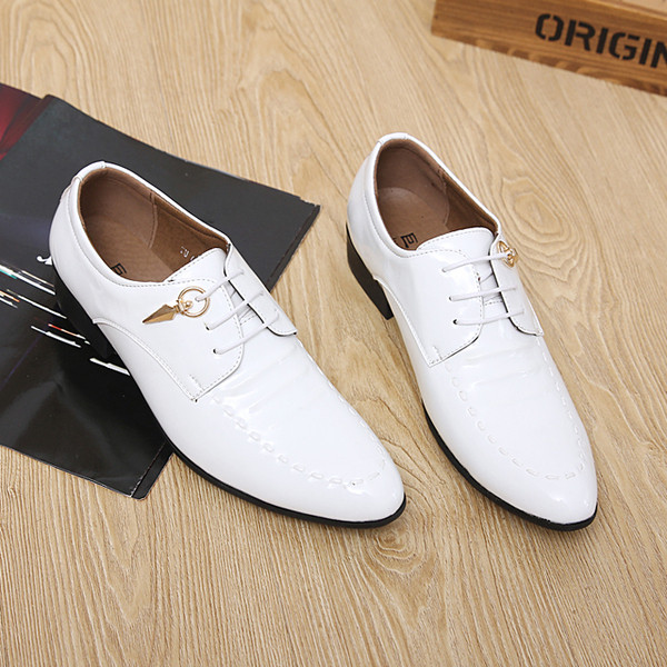 Официални мъжки обувки с връзки и дебел ток