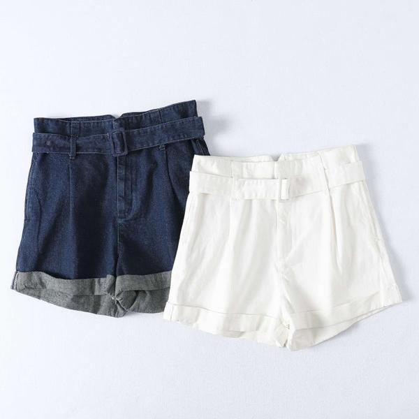 Új rövid farmer modell magas derékkal és övvel