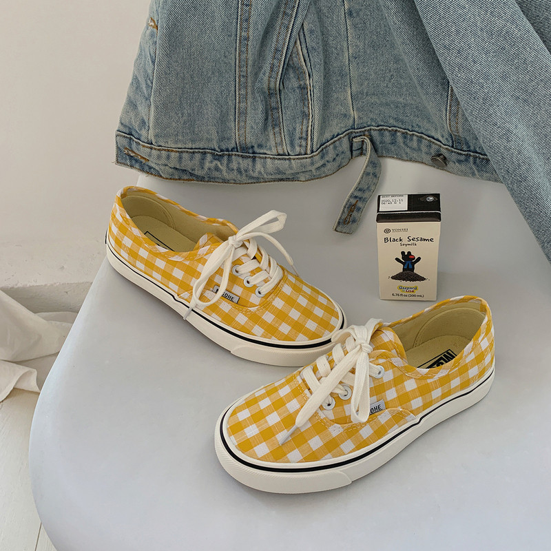 Νέο μοντέλο γυναικεία αθλητικά παπούτσια με κορδόνια