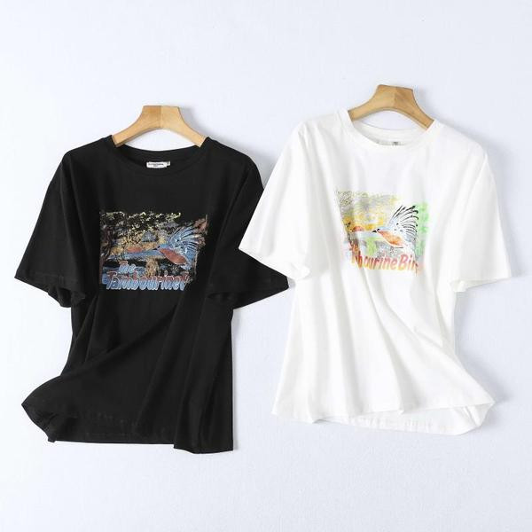 Női póló színes nyomattal - széles modell