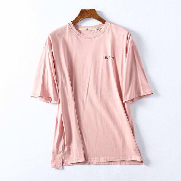 Καλοκαιρινό μπλουζάκι με έγχρωμη εκτύπωση στο πίσω μέρος