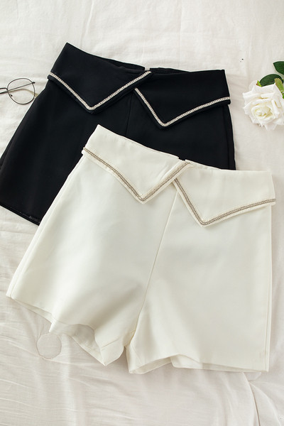 Κομψά γυναικεία σορτς με υψηλή μέση και φερμουάρ