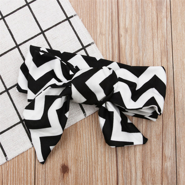 Σετ βρεφικό  σε δύο μέρη  κατάλληλο για την άνοιξη και το καλοκαίρι