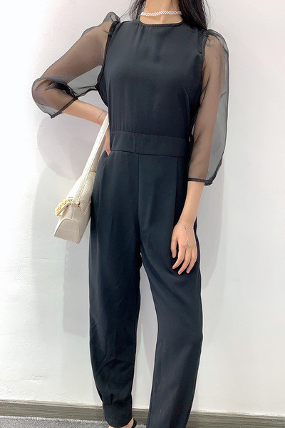 Μοντέρνο μακρύ σαλοπέτα με μανίκια από  τούλι σ εμαύρο χρώμα