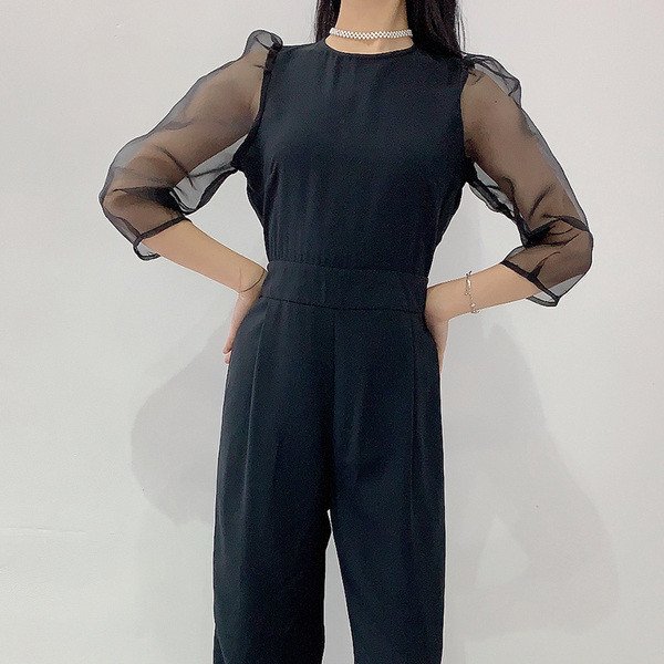 Μοντέρνο μακρύ σαλοπέτα με μανίκια από  τούλι σ εμαύρο χρώμα