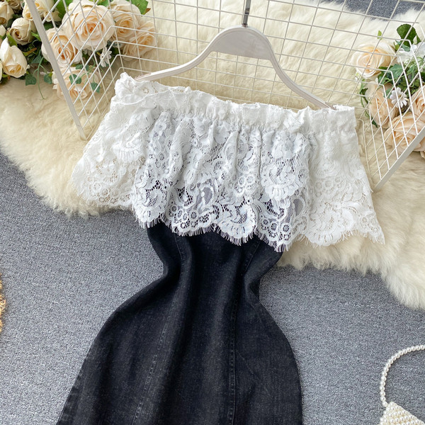 Modern női ruha farmerből és csipkéből