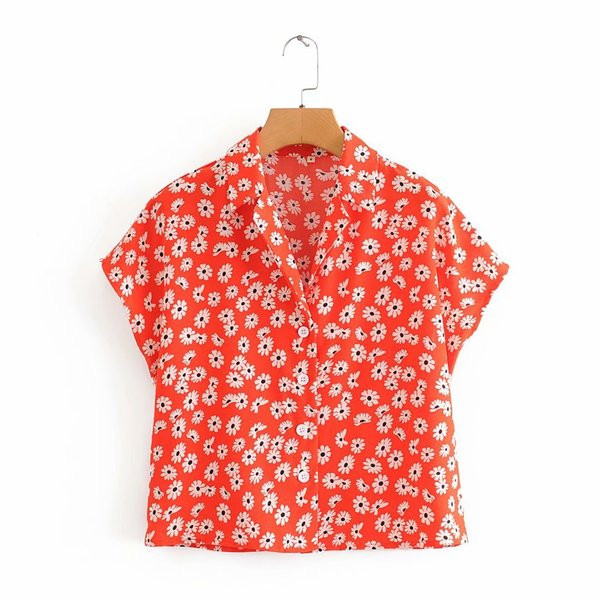 Къса широка риза с копчета и флорален десен