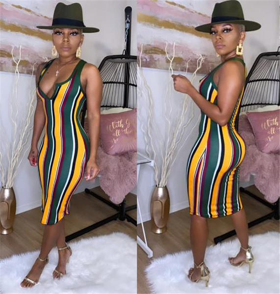 Alkalmi női hosszú ruha spitz nyakkivágással és pántokkal